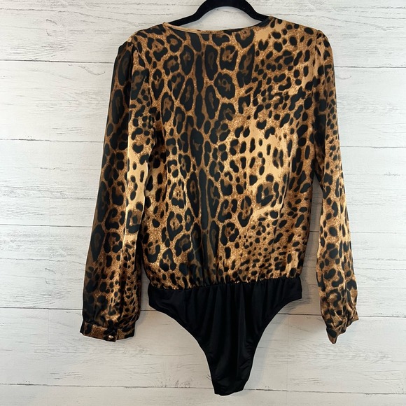 Karlie Leopard Print V Neck Long Sleeve Bodysuit Size S - Picture 2 of 9